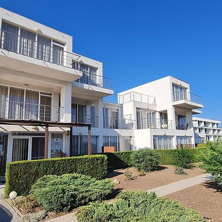 コスティネシュティCasa Bellevueアパートメント エクステリア 写真