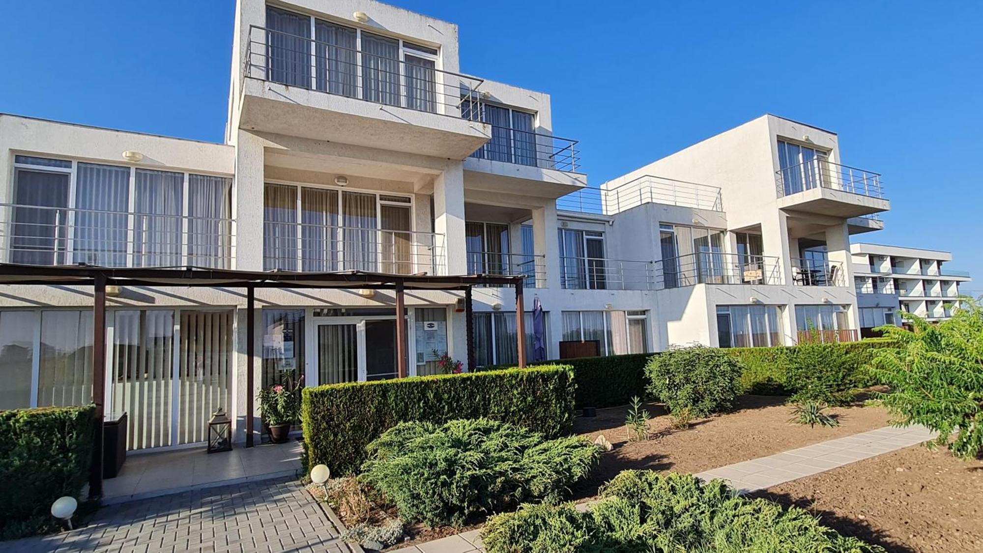 コスティネシュティCasa Bellevueアパートメント エクステリア 写真
