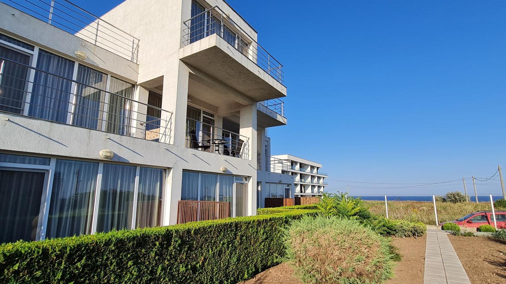コスティネシュティCasa Bellevueアパートメント エクステリア 写真